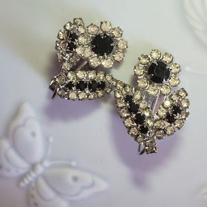 Vintage Rhinestone Flower Clip Earrings